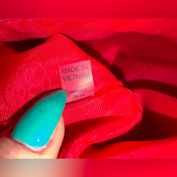 Tory Burch Fuchsia Leather Tote with Logo Accent - Picture 5 of 13